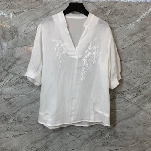 2021 Summer Fashion Tops High Quality Women V-Neck Luxurious Embroidery Short Sleeve Casual Basic Tops Female Loose Tops Blouse