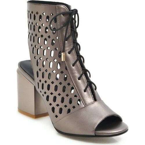 2019 summer new fashion high-heeled thick with hollow fish mouth super 40-48 lace sandals female