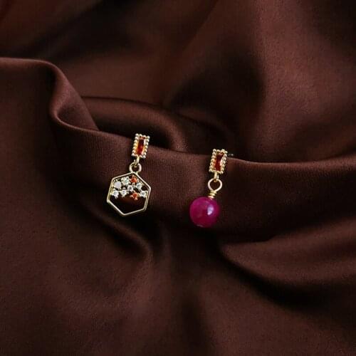 New red bean asymmetric small ear studs Non-allergic needle Micro-Inlaid light luxury short earrings Ear jewelry 328