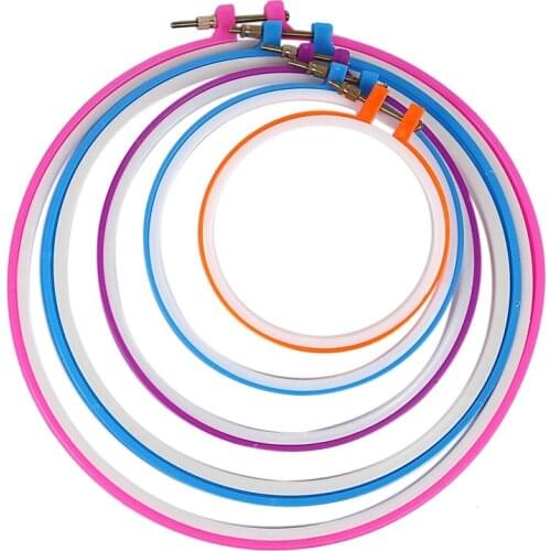 Full range of embroidery starter kit Cross stitch kit includes 5 plastic embroidery hoops, 36 color lines +50 accessories +1 Eng