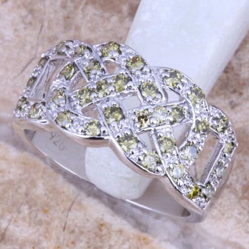 Unique Green Peridot Silver Plated Womens Fashion Ring Size 6 / 7 / 8 / 9 R0806
