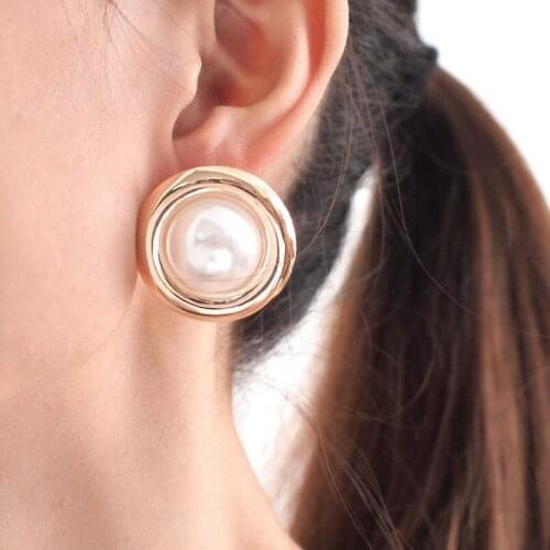 BK White Pearl Stud Earrings for Women Gold Womens Earring Fashion Jewelry