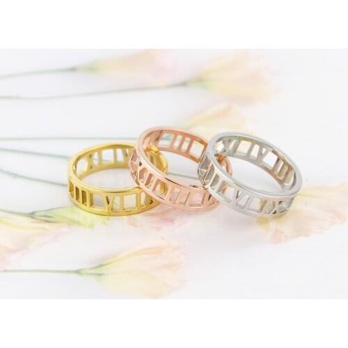 Classic Brand Jewelry Beautiful Hollow Out Roman Numerals Ring Stainless Steel Gold Color Ring For Women Anniversary Gift