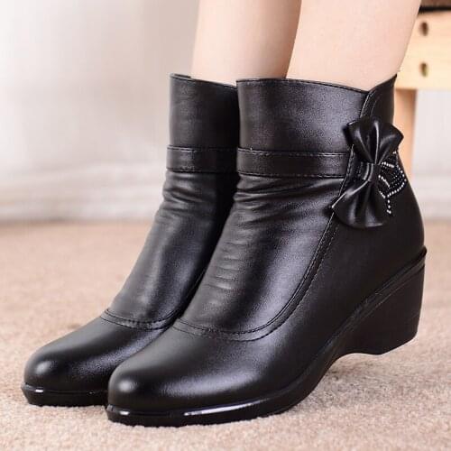 Womens Boots Keep warm plush Winter Boots For Women Waterproof Bow-knot ankle boots women Wedges rubber short boots Non-slip