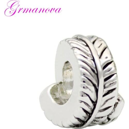 Zinc alloy jewelry feather beads European charm beads charm beads DIY handmade jewelry amulet Fit Pandora Bracelet Necklace