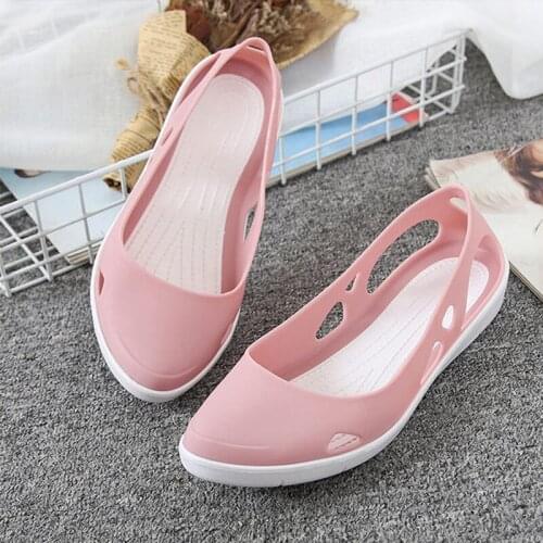 Women Hollow Out Shallow Flat Jelly Shoes Ladies Slip on Casual Loafers Breathable Comfort Soft Woman Beach Shoes Summer New