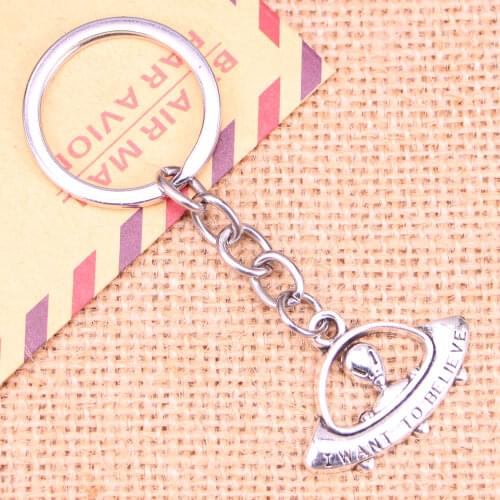 20pcs New Fashion Keychain 23*30 mm alien ET believe spaceship Pendants DIY Men Jewelry Car Key Chain Souvenir For Gift