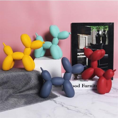21cm Cute Balloon Dog Resin Crafts Sculpture Gift Small Puppy Party Accessories Home Desktop Ornament Cake Dessert Decoration