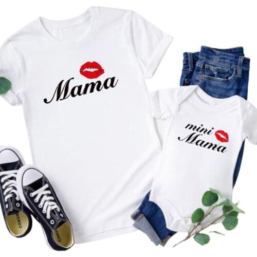 Fashion Family Look MAMA MINI T-shirt Mom Mommy and Me Clothes Red Lips Family Matching Outfits Look Mama and Daughter Clothes