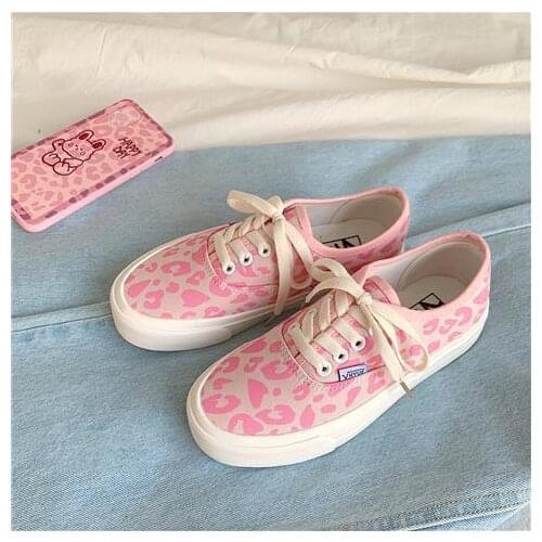 HOUZHOU Pink Platform Sports Shoes Women Flats Sneakers Tennis Female Casual Kawaii Harajuku Fashion 2021 Lolita Vulcanize