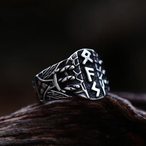 Retro Men’s Viking Odin Norse Amulet Rune Ring Fashion 316L Stainless Steel Ring For Men Vintage Biker Punk Amulet Jewelry