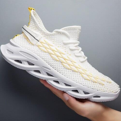 Mens shoes 2019 new mens casual sports shoes breathable mesh running shoes wild knife running shoes