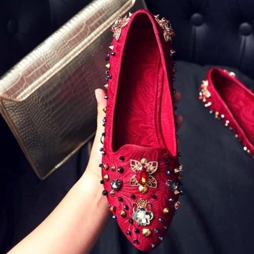 Flat bottom rhinestone beaded single shoes womens shoes round head spring and autumn new fashion flowers womens shoes catwalk