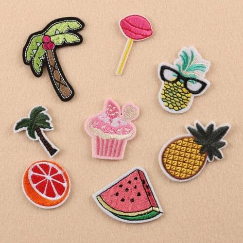 New Embroidery Patterns Clothing Accessories Small Patch Embroidered Patch Cloth Sticker Iron on Patches for Clothes Wholesale