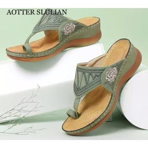 Casual Embroidery Platform Buckle Fashion Female Sandal Slippers Comfy Non-slip Oxford Bottom Design Wedges Thong Summer Sandals