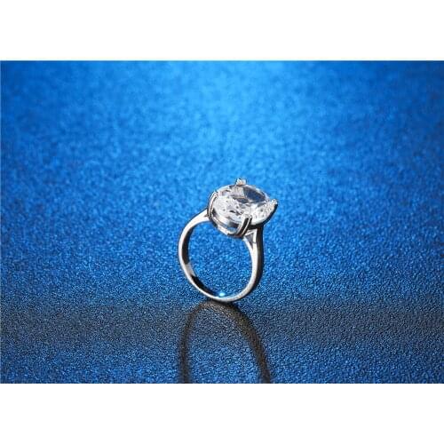 UFOORO Luxury Big Oval AAA Zircon Ring Paved Sky Blue CZ Ring for Women Wedding Fashion Jewelry Female Ring Girls Lovely Gift