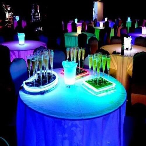 6Pcs per lot Liquid active LED Champagne Glass light up LED Flash Champagne Cup for club bar Party Decoration Christmas supplies