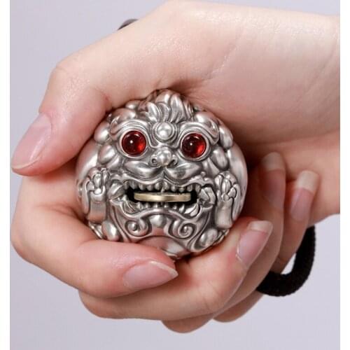 New Retro Style Creative Pixiu Play Ornaments Silver Pendant Domineering Creative Gift Luck Safe Car Small Pendant