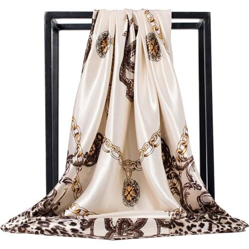 Womens Satin Silk Feeling Square Scarves Leopard Chain Printed 35 X 35 Inches Neck Hair Wraps Headscarf Bundle Fashion Hijabs