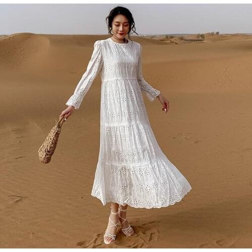 2021 Autumn Runway Design Women O-Neck Lace Hollow Out Dresses Fashion Ladies White Seaside Vacation Beach Dress
