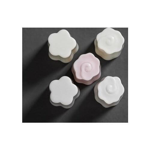Ceramic cover rear white porcelain cover the lid holder frame iron lid Japanese fat white cap holder frame Kombucha tea props sp