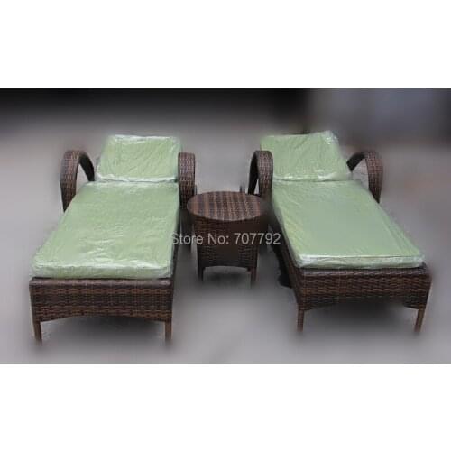 NEW!All-Weather Wicker Chaise Lounge