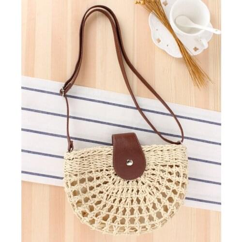 New Style Casual Handmade Shoulder Bag Hollow Semi-Circle Crossbody Straw Woven Bag Female Bag Beach Bag