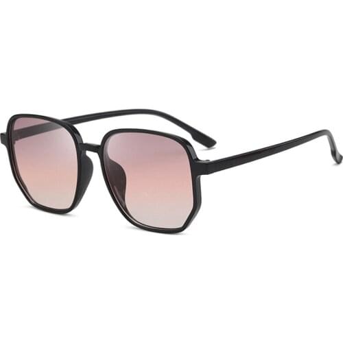 Women Square Sunglasses Women Designer High Quality Clear Frames Mens Sun Shades Fashion Vintage Retro Eyewear Party Gift