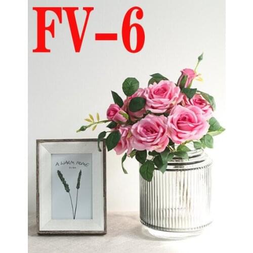 New-style wedding bride holding a bouquet of emulated rose household table decoration FV