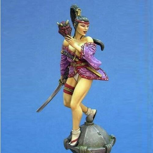 1/32 Resin Model Building Kit Figure Japanese girl