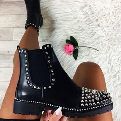 Black Punk Rivets Chelsea Boots Women Round Toe Ankle Boots for Women Flat Winter Shoes Women Goth Boots