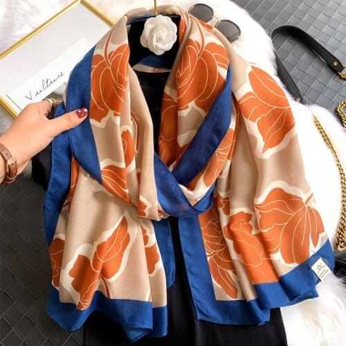 2021 New Silk Scarves Cotton Multicolor Flower Beach Towel Arrival Scarf Women Scarves Fashion Spring Warm Print Cotton Shawl