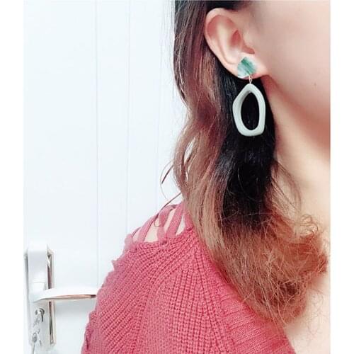 GorGor Clip Earrings Women Acrylic Originality Statement Minimalist Candy Color Geometric Irregularity Trendy Jewelry EZ-527