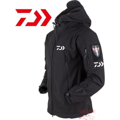 Daiwa Winter Shark Skin Soft Shell Fishing Clothes Tactical Jacket Windbreaker Flight Pilot Hood Military Fleece Fishing Jacket