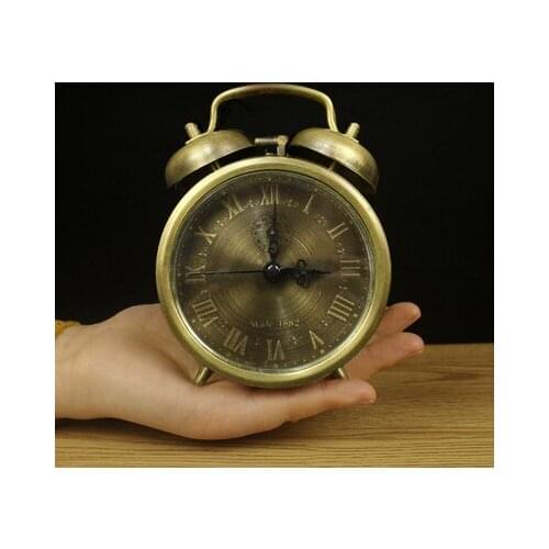 Collect multiple styles of retro mechanical alarm clock