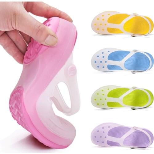Women Slip on Sandals Garden Clogs Waterproof Shoes Women Classic Nursing EVA slippers Hospital Women Work Medical nurse Girls