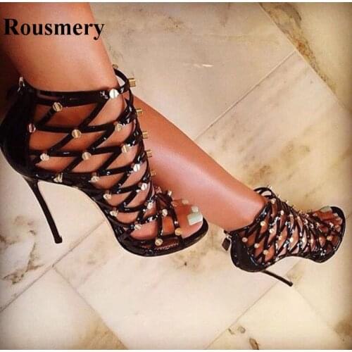 2017 Summer Hot Selling Women Open Toe Black Strap Cross Spike Gladiator Sandals Cut-out Rivet High Heel Sandals Dress Shoes