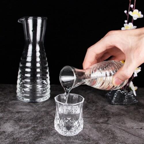 Japanese-style Wine Decanter Mini Wine Carafe Premium Glass Wine Serving Carafe Multiple Beverage Juice Jar Bar Tool