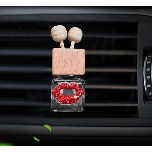 10/30pcs 8ML Empty Car Perfume Bottle Lips Style Essential Oil Diffuser Vent Clip Car Aromatherapy Diffuser with Wooden Caps