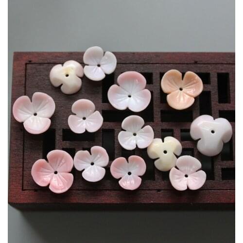 5pcs / bag natural emperor shell loose beads rouge pink carved three petal shell flower jewelry making DIY earrings accessories