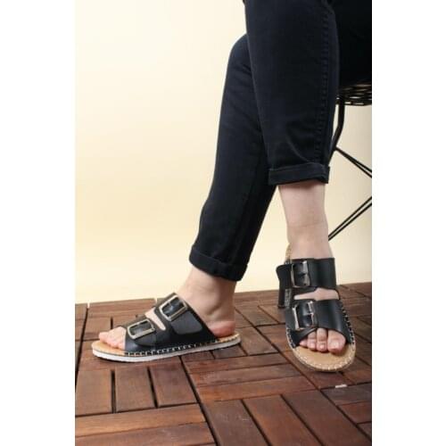 Benta Buckled Woman Slippers