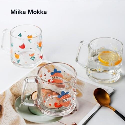 The New Small Fresh INS Wind Handle Cup Strawberry Tulip Daisy Printed Milk Cup Resistant Hot Water Cup Home