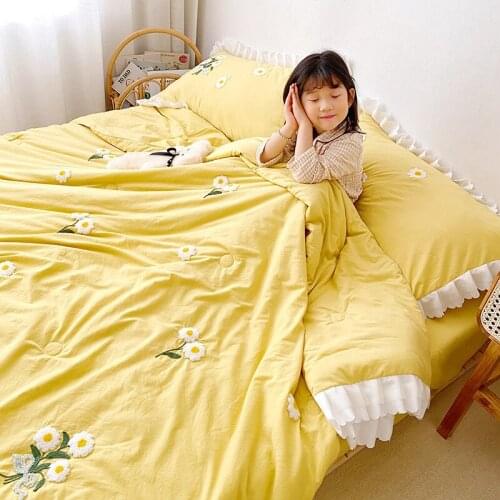 2021 new fresh ruffles quit set 3/4pcs 3D daisy embroidery washed cotton comfoter princes cool summer bed linen set blanket 1pc