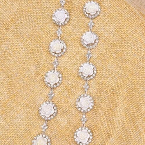 Factory directl!Crystal Rhinestone White Shell Flower Venise Lace Chain Costume Applique Embellishment Ribbon Sew On bridal Trim