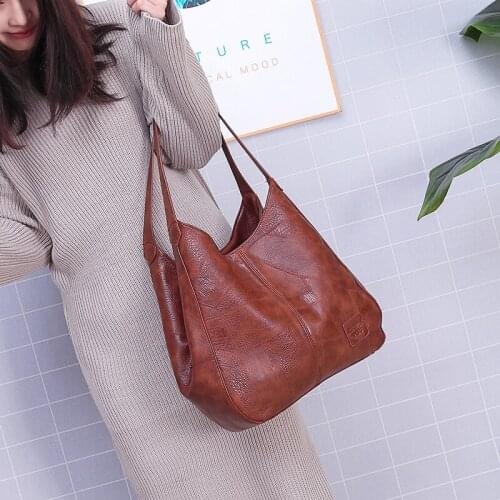 Retro Soft Leather Handbag 2021 New Female Bag Large Capacity Simple Shoulder Bag Multi-compartment All-match Tote Bag
