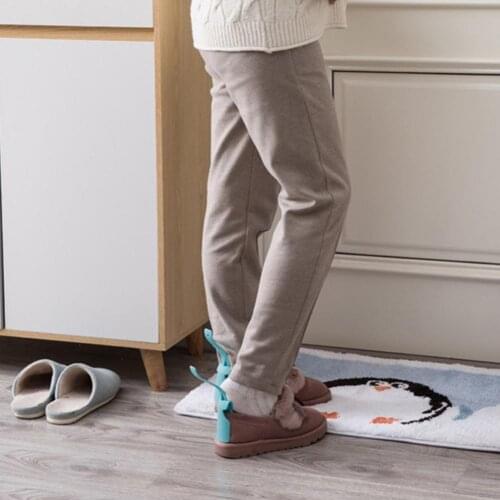 1pcs Unisex Lazy Shoes Helper Lifter Wear Shoe Horn Helper Slip Lazy on and Sturdy Shoehorn Aid Shoe Helper off Easy Shoe M8K6