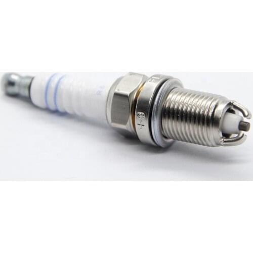 Normal FLR8LDCU+ 7404 Spark Plug For BWM E34 E36 E39 VW PASSAT CHEVROLET GOLF SUZUKI AUDI OPEL 0242229654 +9 7700107916 9195109