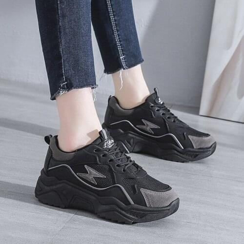 2021 New 35-40 Women Shoes Ultra Light Athletic Shoes Women Retro Vulcanized Shoes Breathable Caminar Walking Shoes Zapatillas