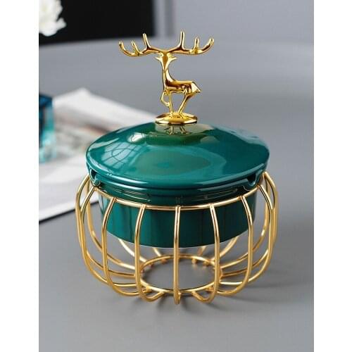 Nordic ceramic ashtray with lid and metal bracket large creative coffee table home ash storage desktop luxury decoration