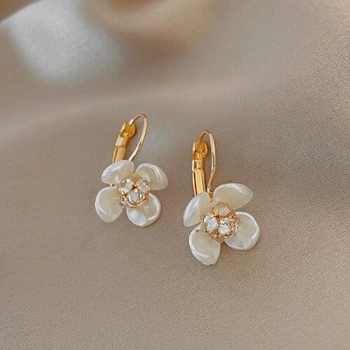 Korean Elegant Zircon Flower Hoop Earrings For Women Girls Fashion Metal Chain Korean Stud Cute Rhinestone Earrings Jewelry